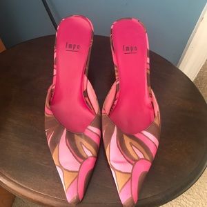 Size 8 mule low heel slide on pink